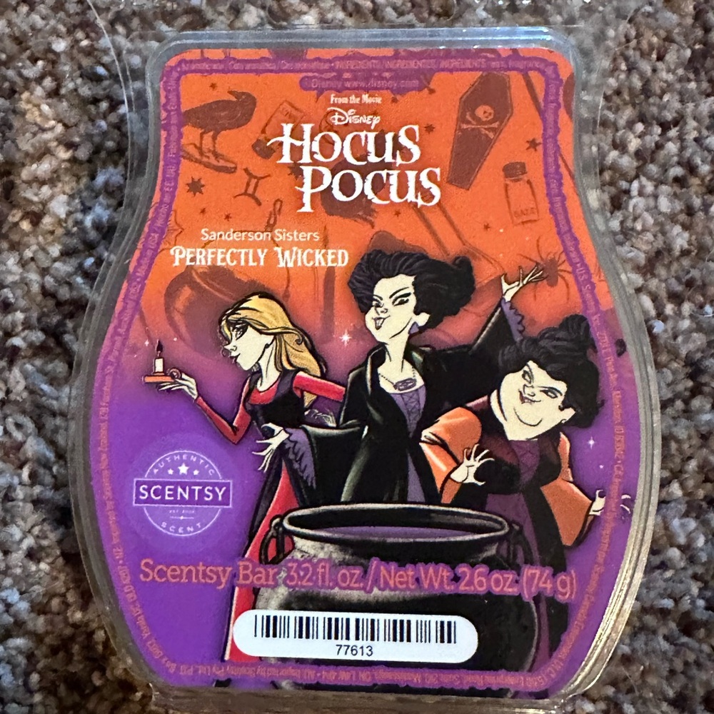 Scentsy Hocus Pocus Perfectly Wicked Wax Bar - Purple and Orange